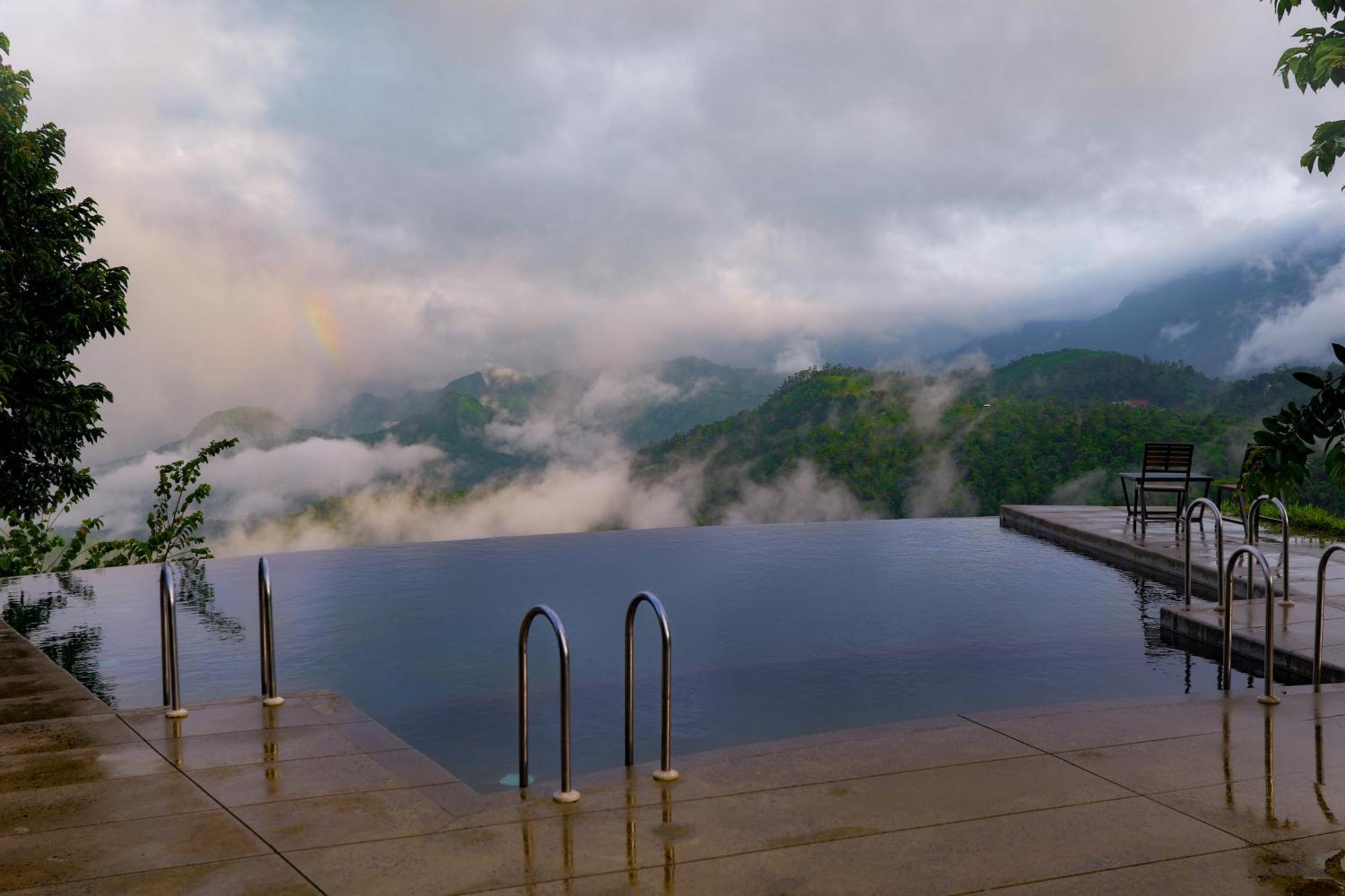 Haze And Kites Resort Munnar Esterno foto