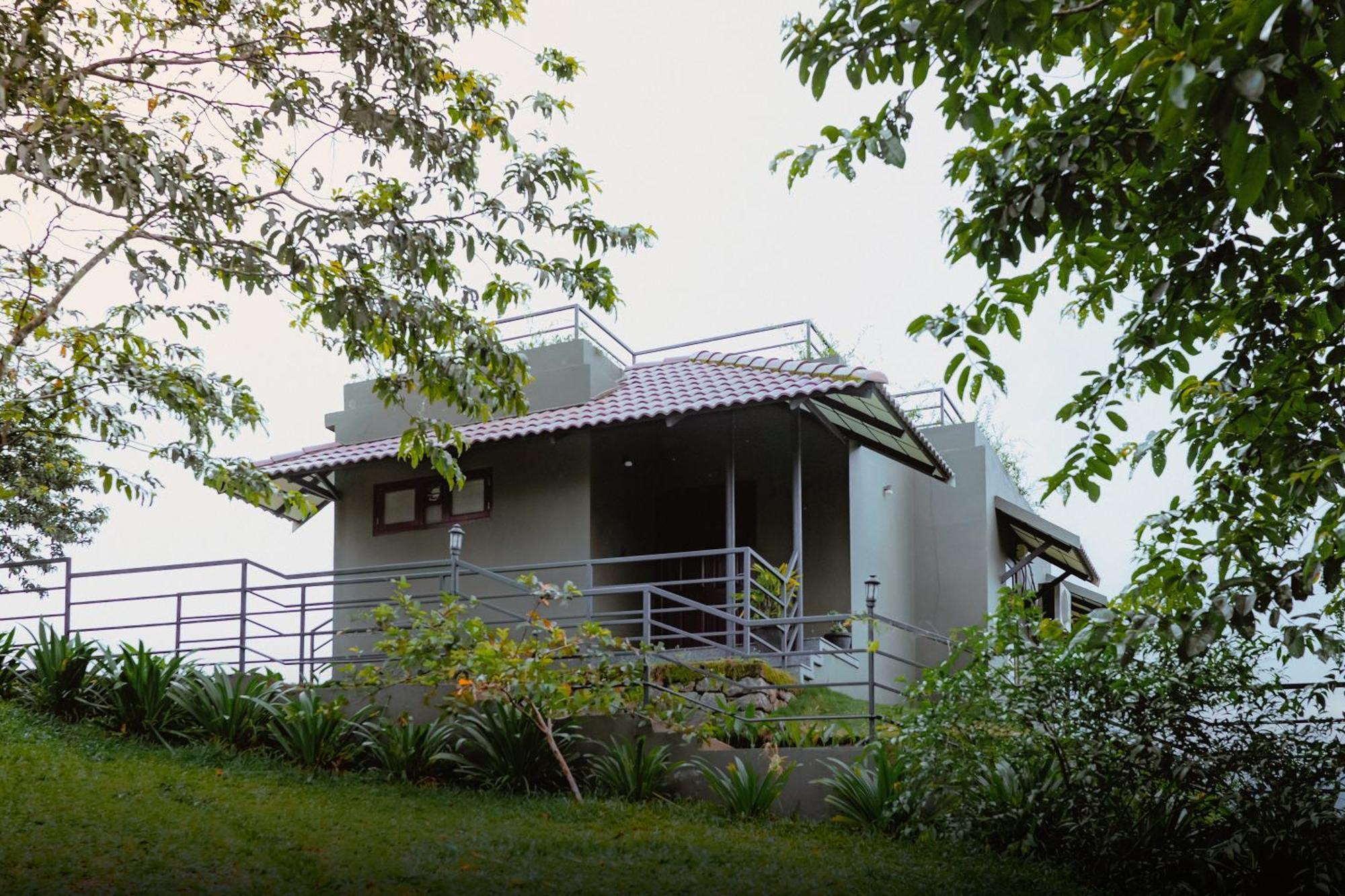 Haze And Kites Resort Munnar Esterno foto